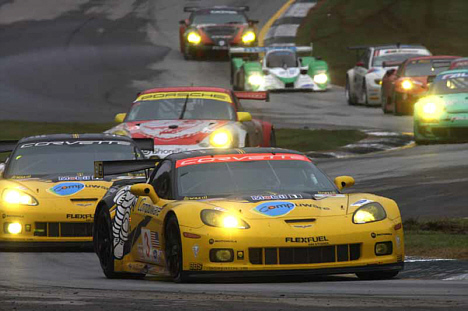 Jan Magnussen fører GT feltet an ved sidste års Petit Le Mans.